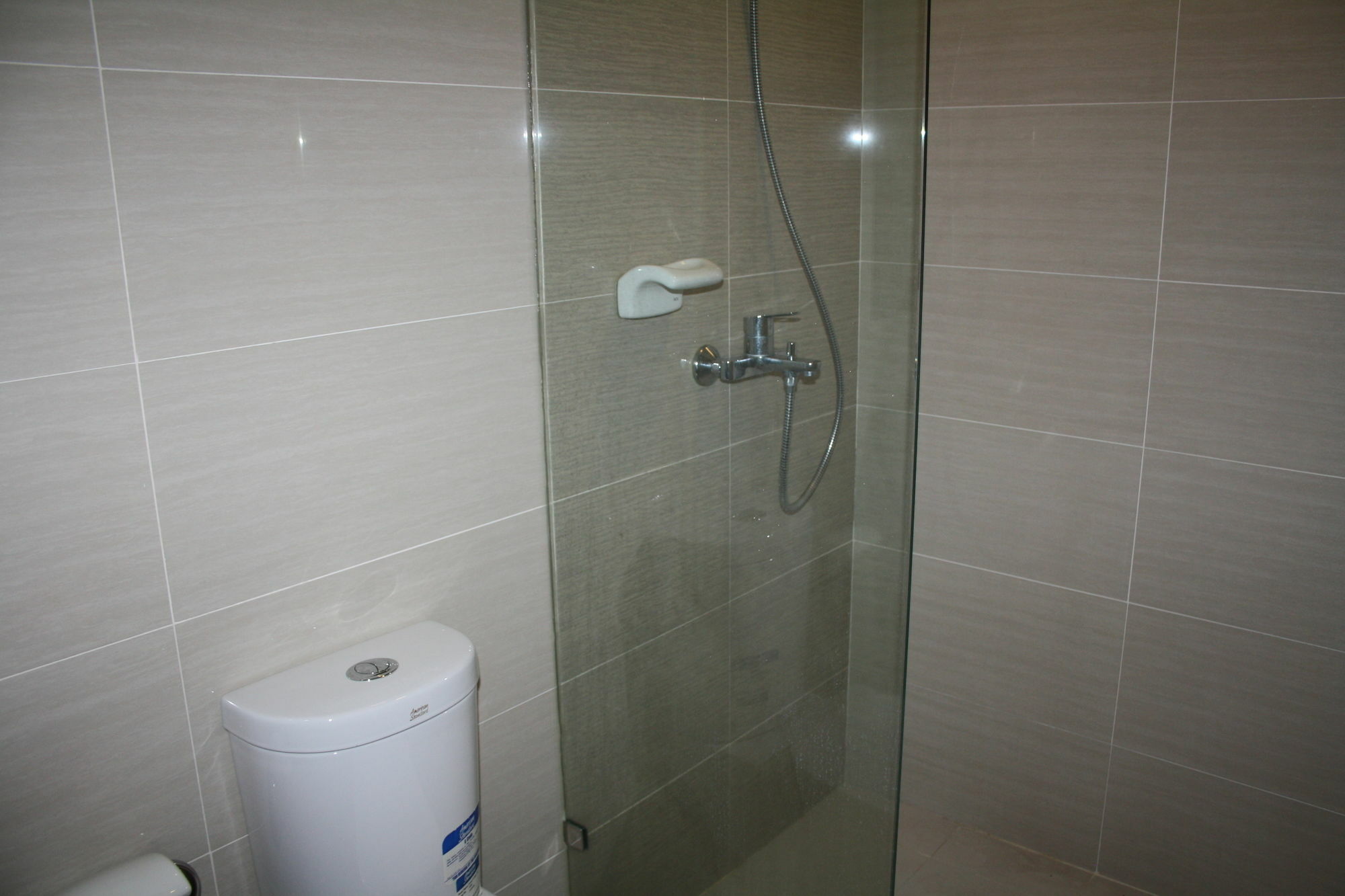 Csuites At Two Central Residences Makati City Esterno foto